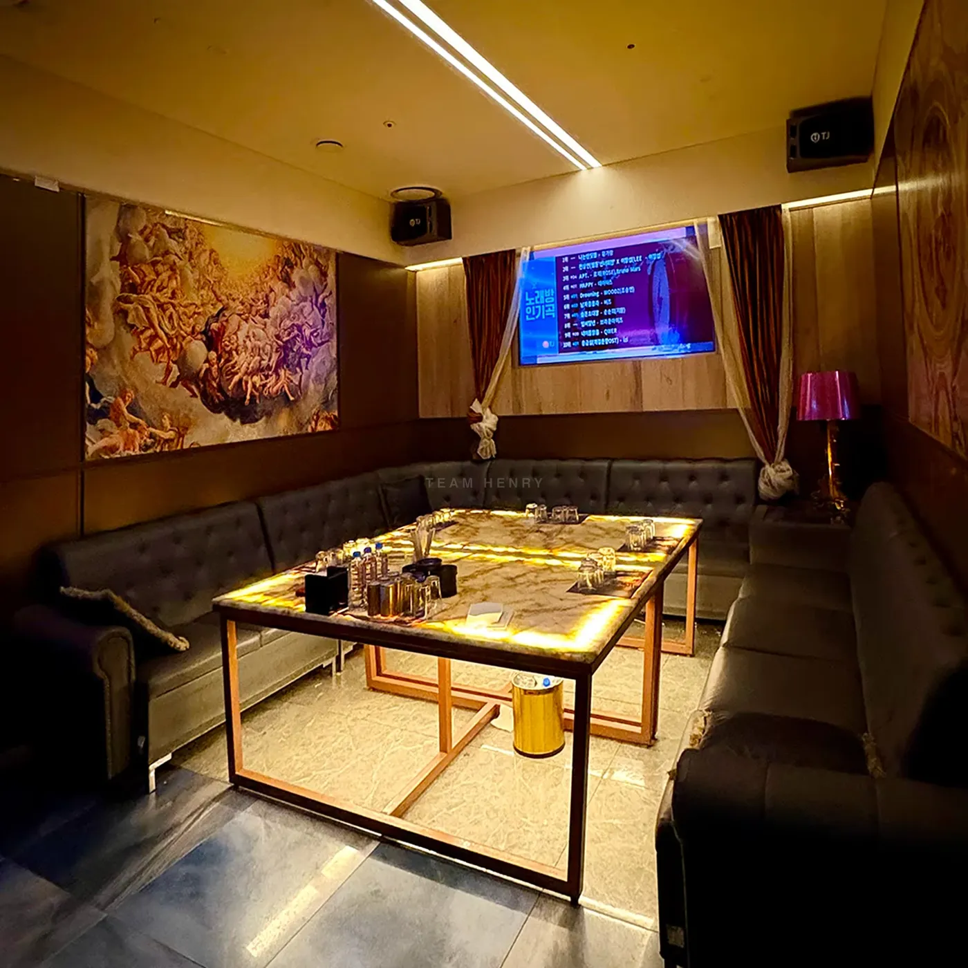 Dessert Karaoke M包厢